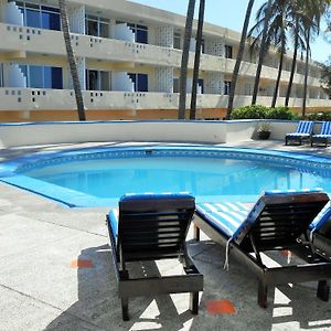 Hotel Las Jacarandas